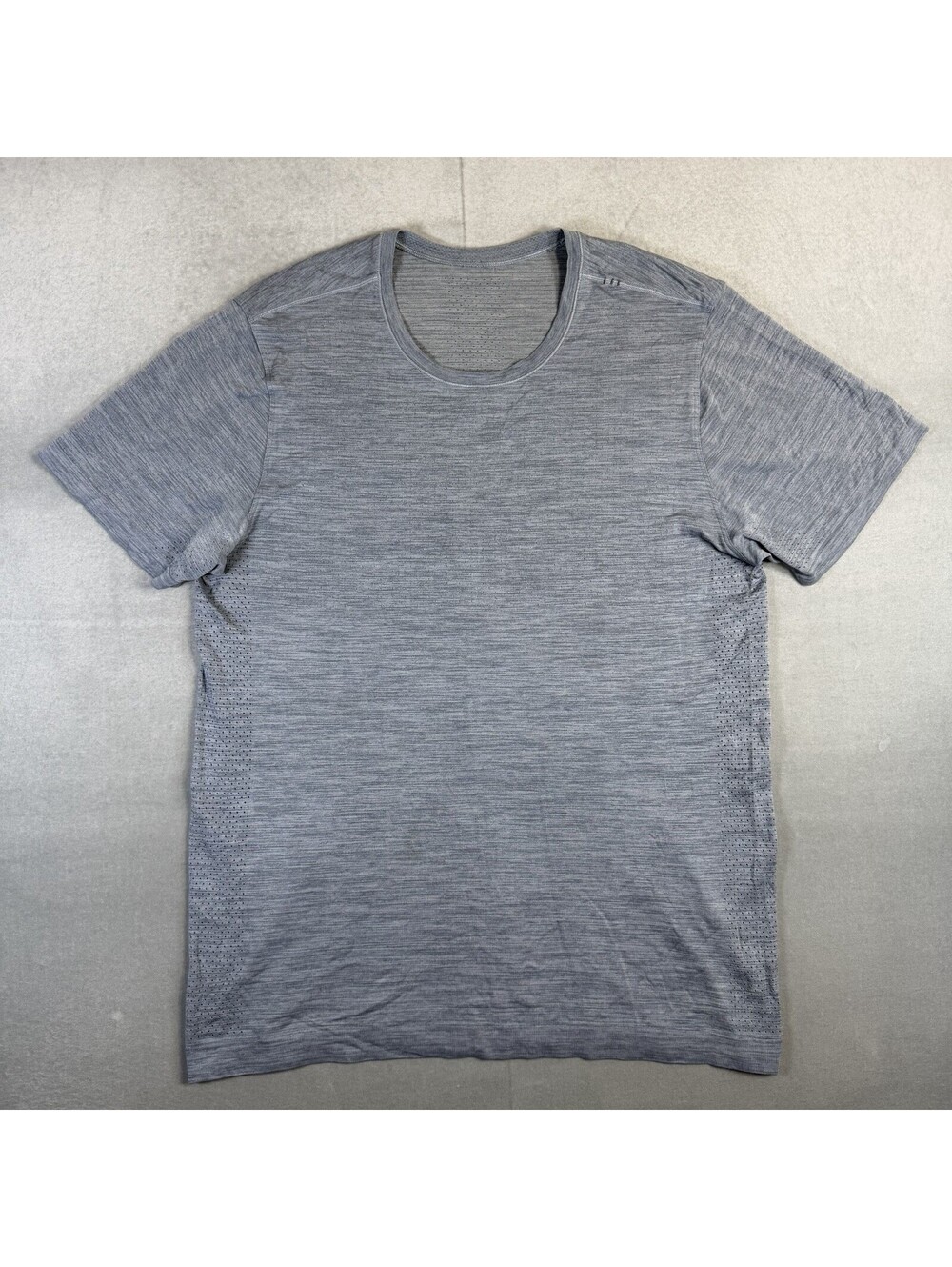 Lululemon Metal Vent Tech Shirt Mens Large Gray Ventilated Short Sleeve Seamless